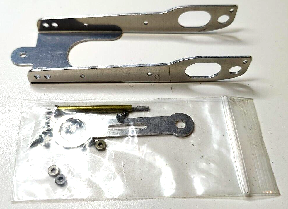 Tradeship #WE204 Chassis for small vintage16D.  With 1965 vintage package.