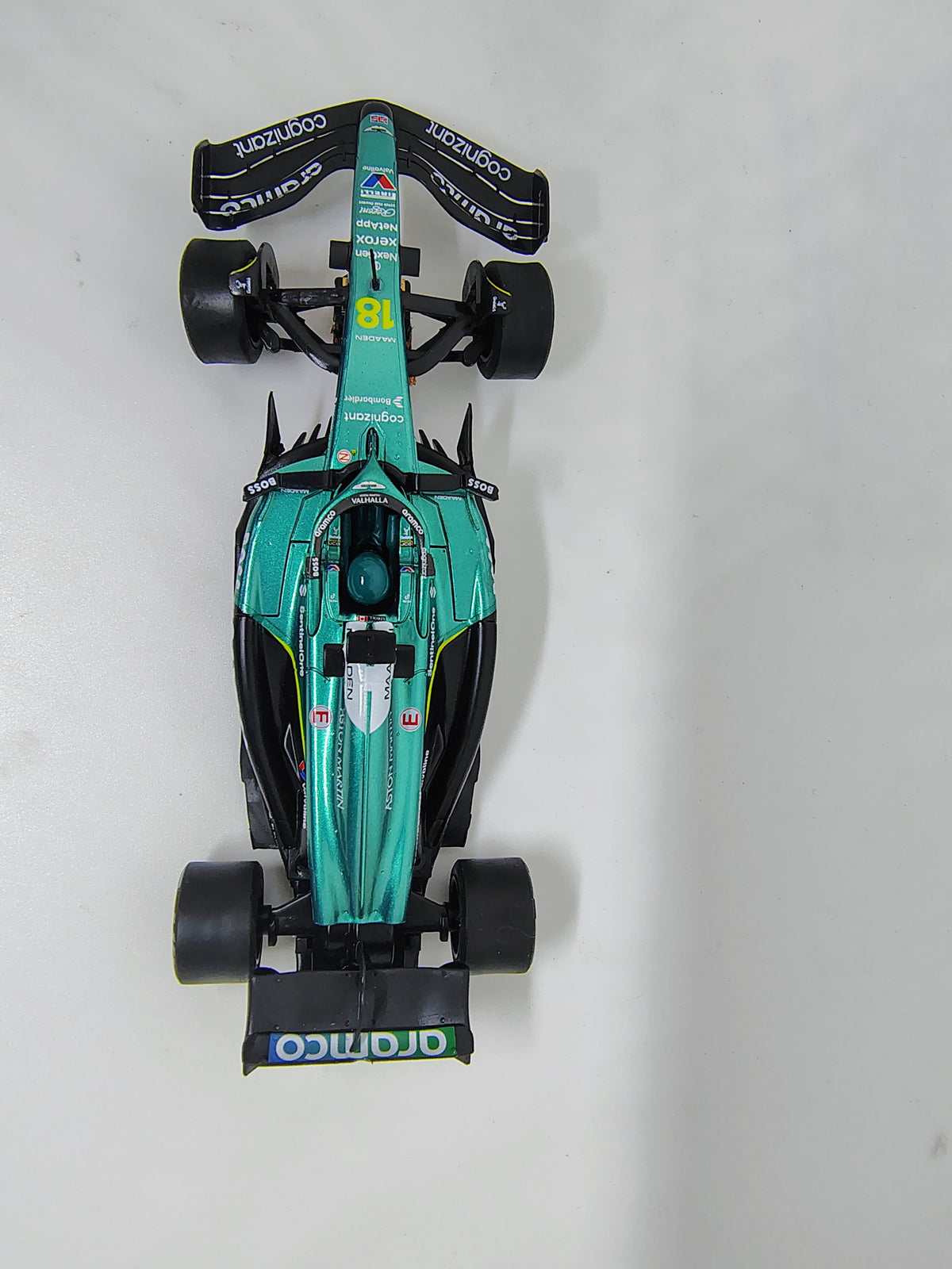 SCX U10598 Aston Martin AMR25 #18 – Lance Stroll – Formula 1 2025 – 1/32 Analog Slot Car