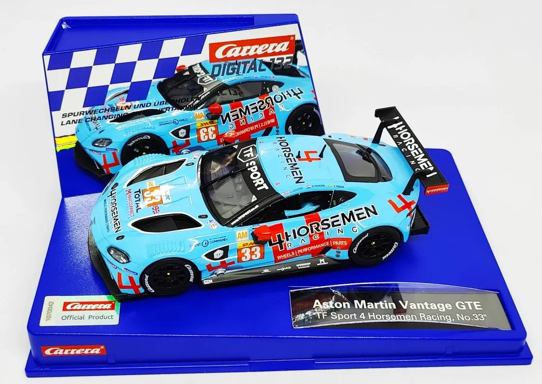 Carrera 31074 Aston Martin Vantage GTE "TF Sport 4 Horsemen – Digital 1/32