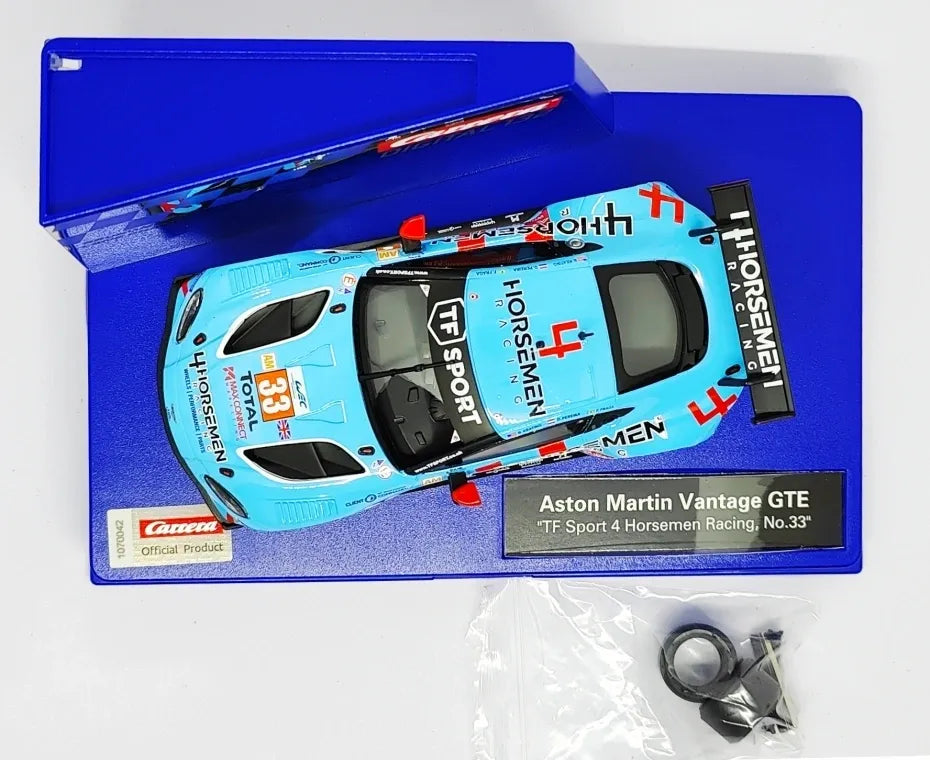 Carrera 31074 Aston Martin Vantage GTE "TF Sport 4 Horsemen – Digital 1/32
