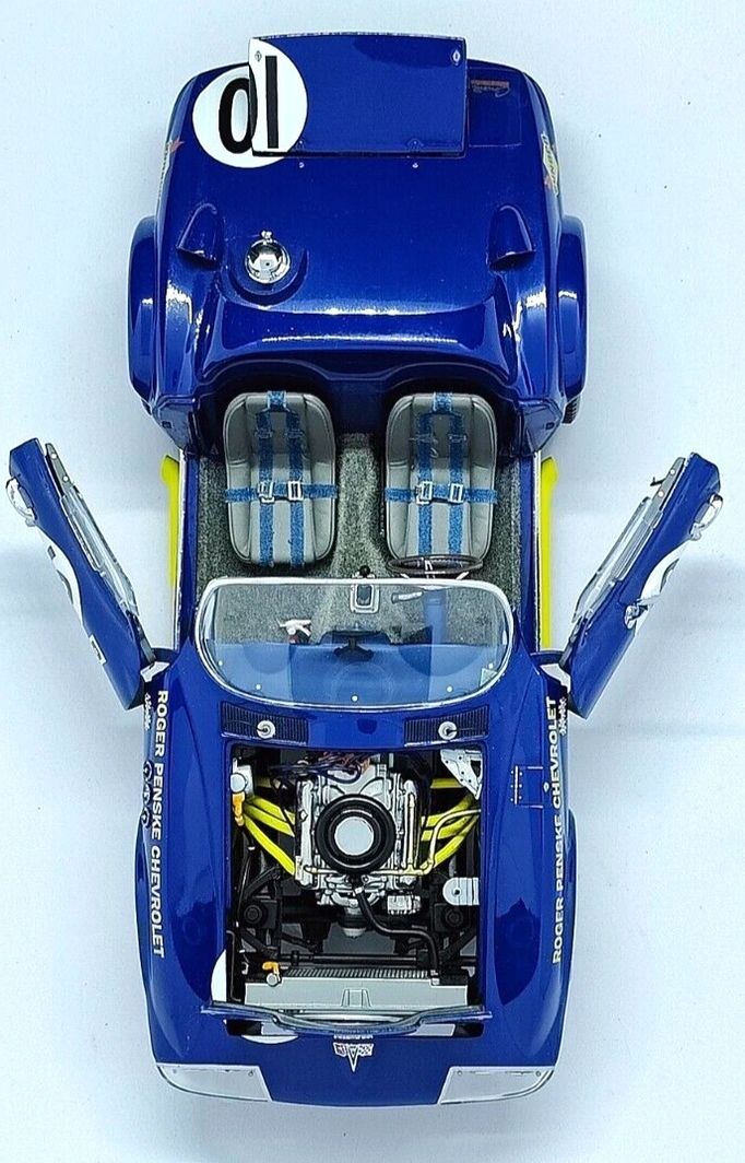 Exoto 1/18 Scale DC21823T - Chevrolet Corvette Grand Sport - #10 Blue