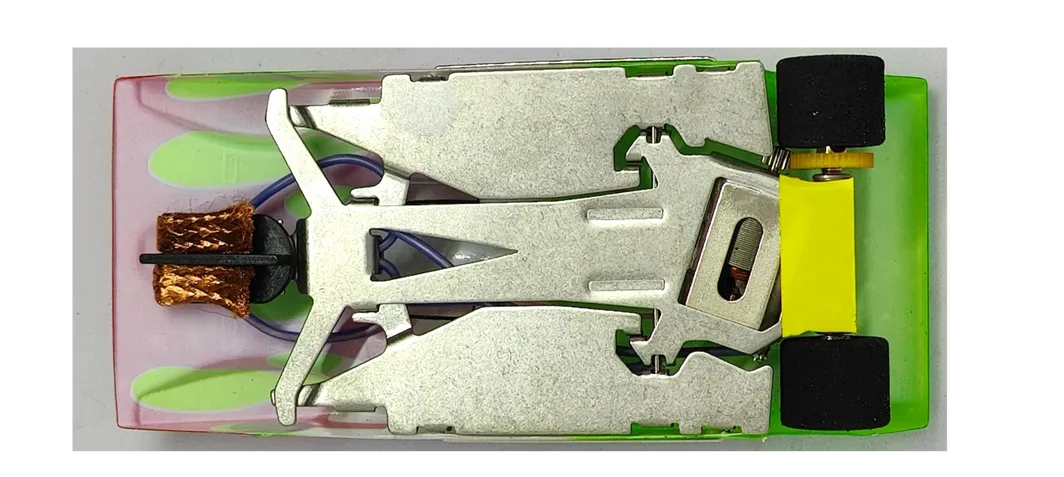 JK Cheetah 1/32 Anglewinder - Mazda Dyson - red, white & green