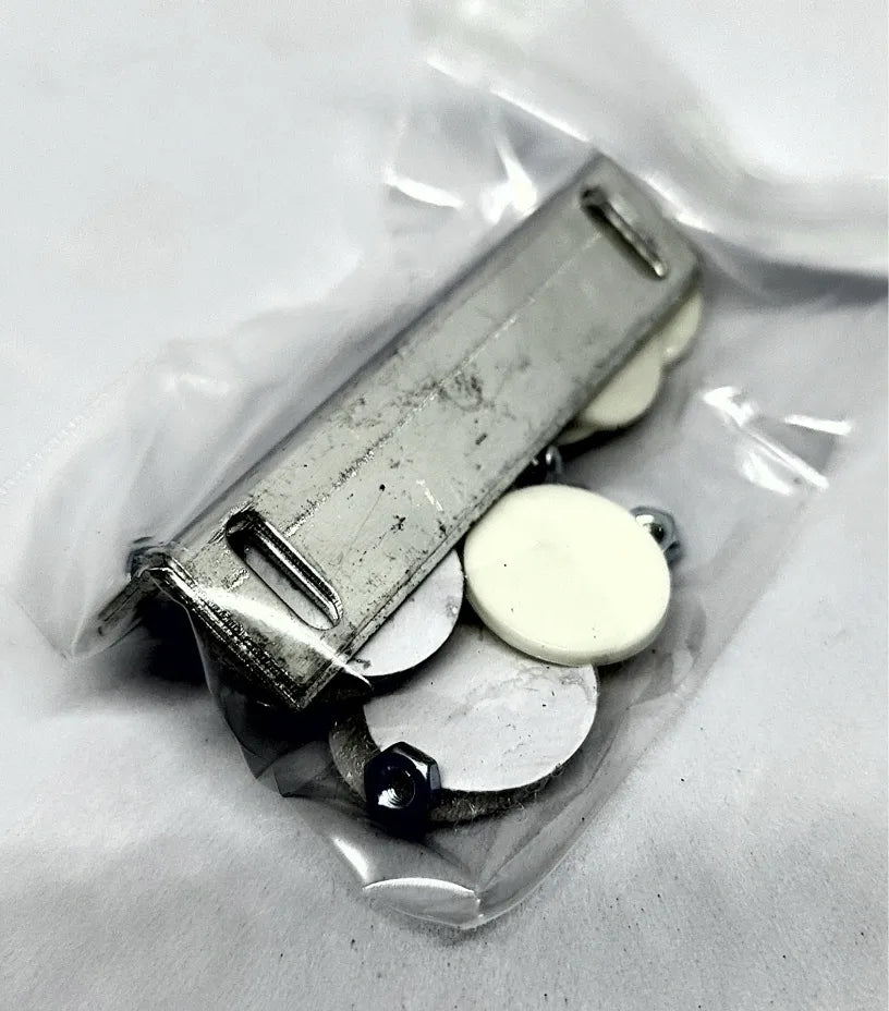 Body mounting kit - L Plates, Buttons, Bolts and double stick tape 1/24 scale H&R Racing HR0502