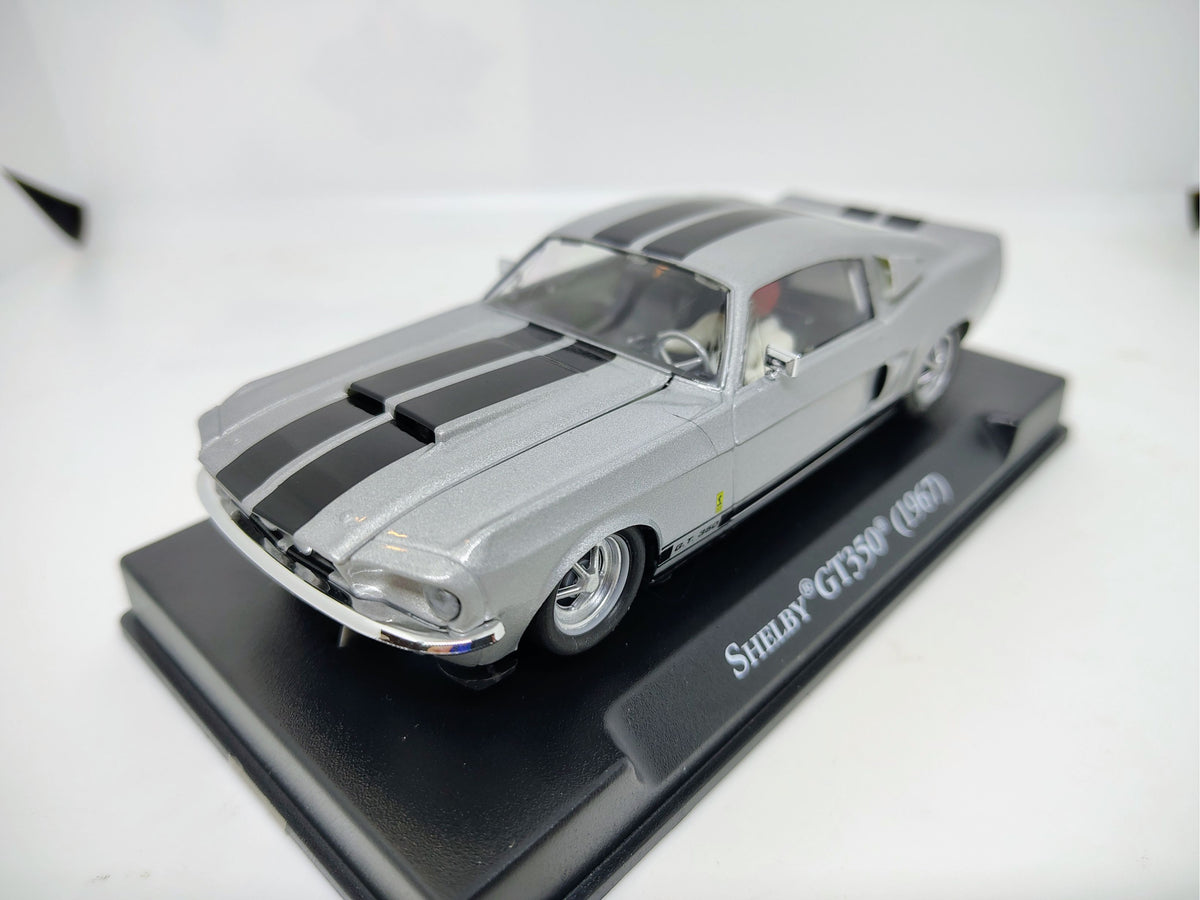 ThunderSlot CA00503S/W Shelby GT350 Silver Frost 1967 – 1/32