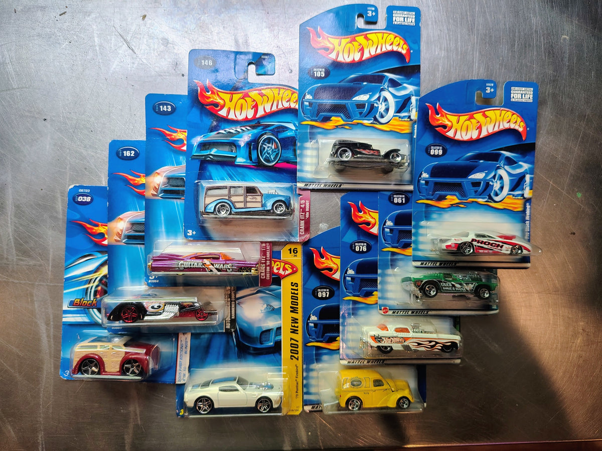 Actual collection of 10 vintage unopened carded Hot Wheels diecast vehicles, 2005–2007