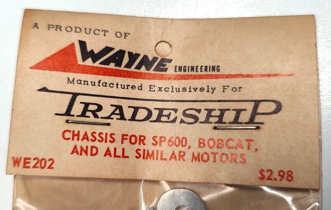 Tradeship WE202 Adjustable Chassis – 36D Motors – Vintage 1965 NOS
