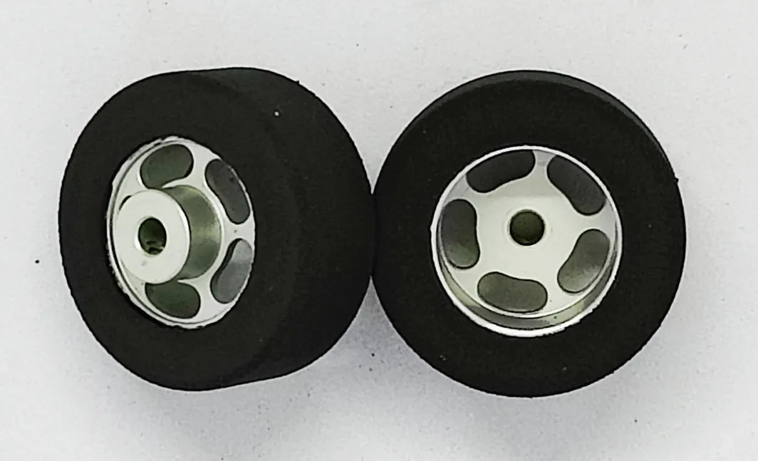 H&R Racing HR1201 27 x 12mm 1/8" axle, set screw front foam rubber tire & wheels