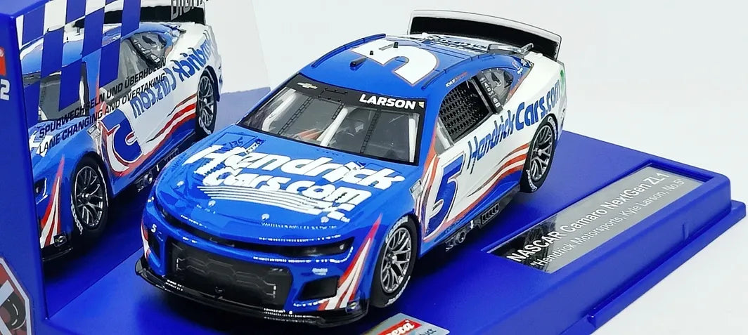 Carrera 32004 NASCAR Camaro NextGen ZL1 "Hendrick Motorsports, Kyle Larson, No.5", Digital 1/32