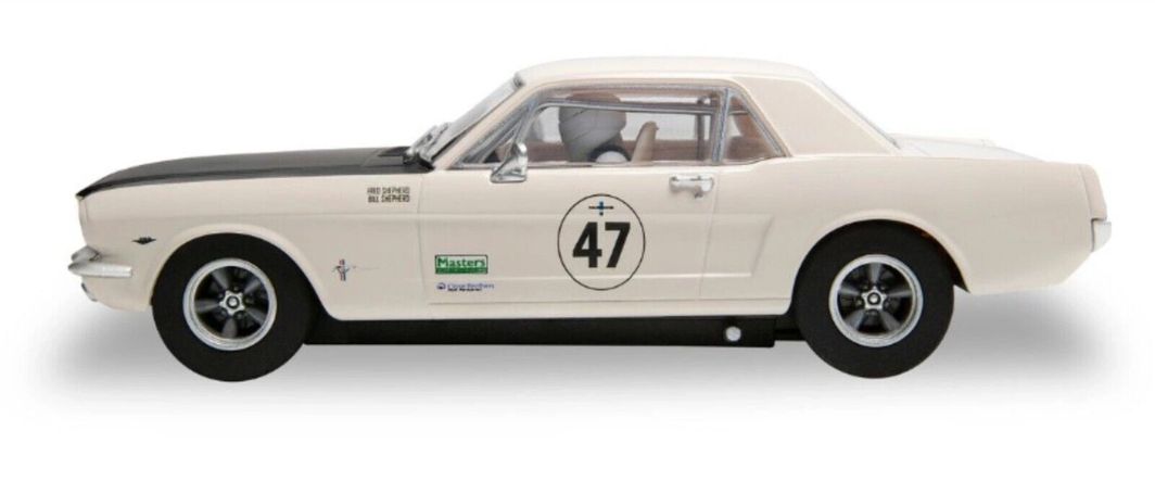 C4353 Ford Mustang - Bill and Fred Shepherd - Goodwood Revival
