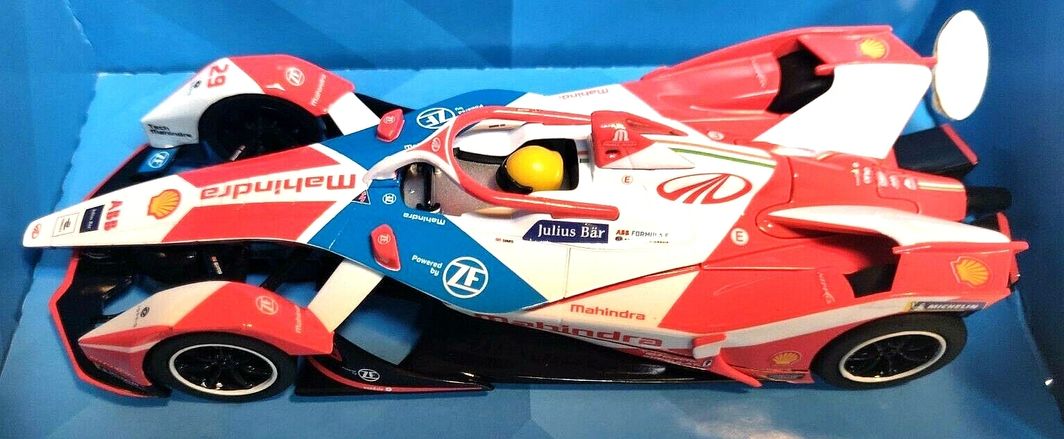 Scalextric C4285 Formula E - Mahindra Racing – Alexander Sims 1/32 Slot Car