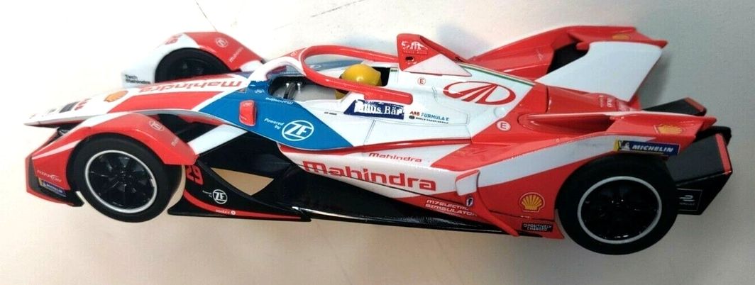 Scalextric C4285 Formula E - Mahindra Racing – Alexander Sims 1/32 Slot Car